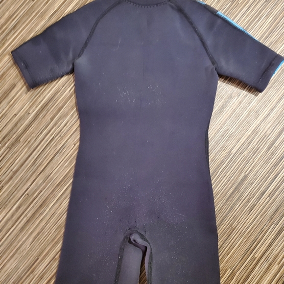 Coral Mickey Mouse Wetsuit Medium - Picture 2 of 2